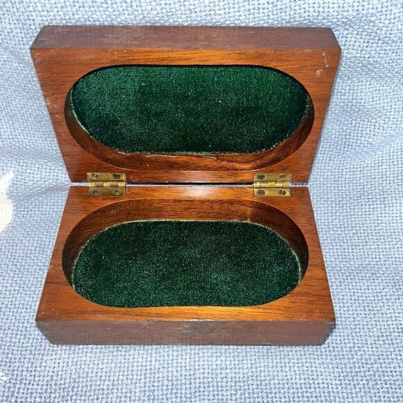 VINTAGE Handmade Hinged Wooden Jewelry Trinket Box - Picture 3 of 7